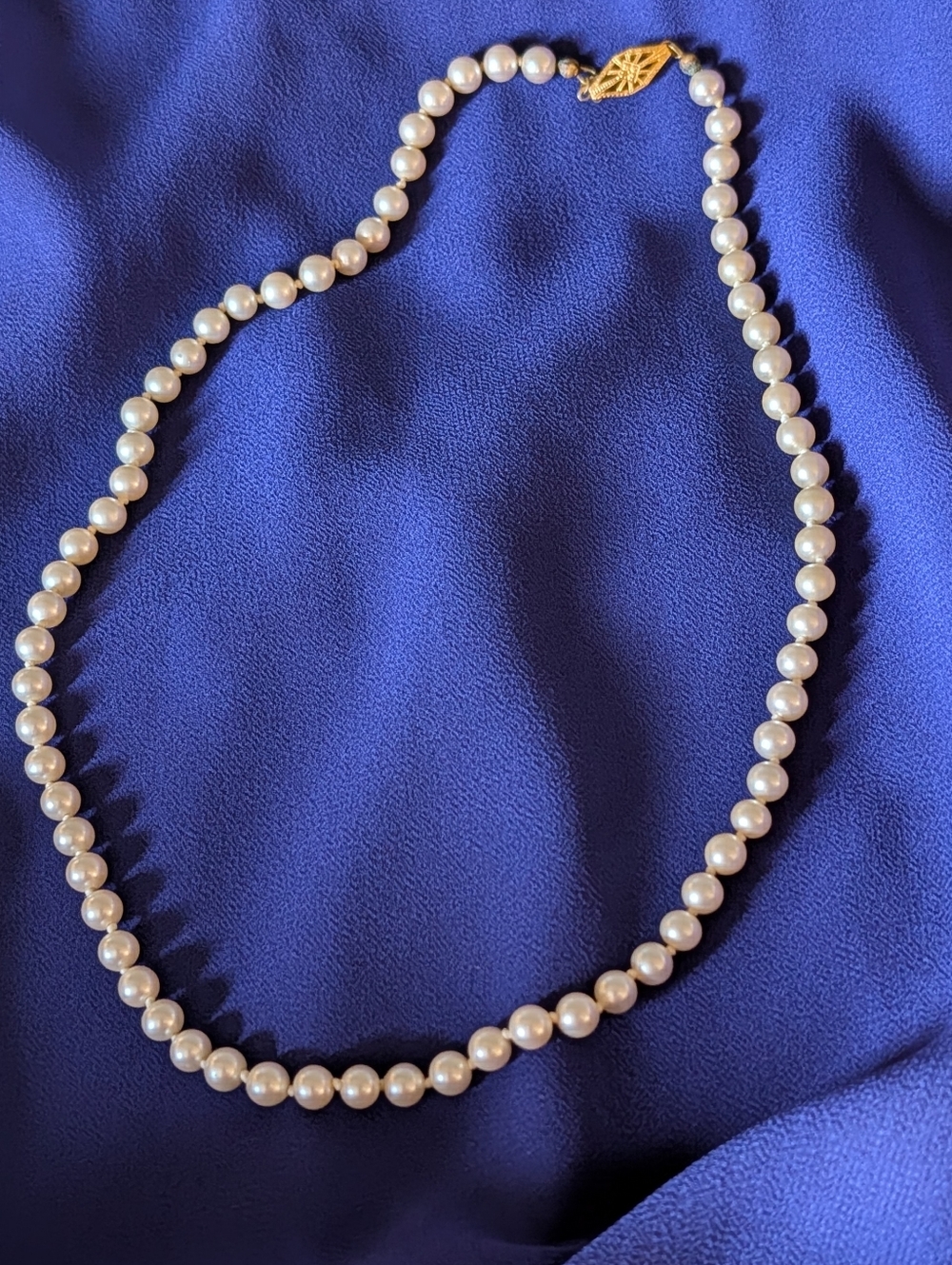 Vintage Classic White Pearl Necklace with Gold Clasp - Must Have Jewelry